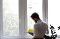 Mannen offeren vaker hun carrière op voor hun partner