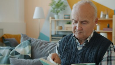 Steeds meer mannen boven de 60 kiezen voor een lat-relatie